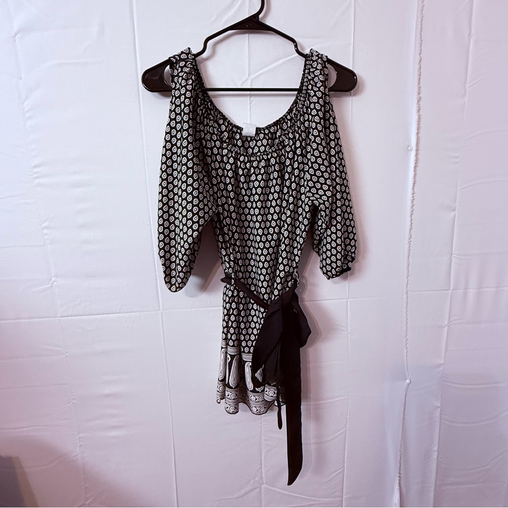 Black and White Cold-Shoulder Top with Tie Belt